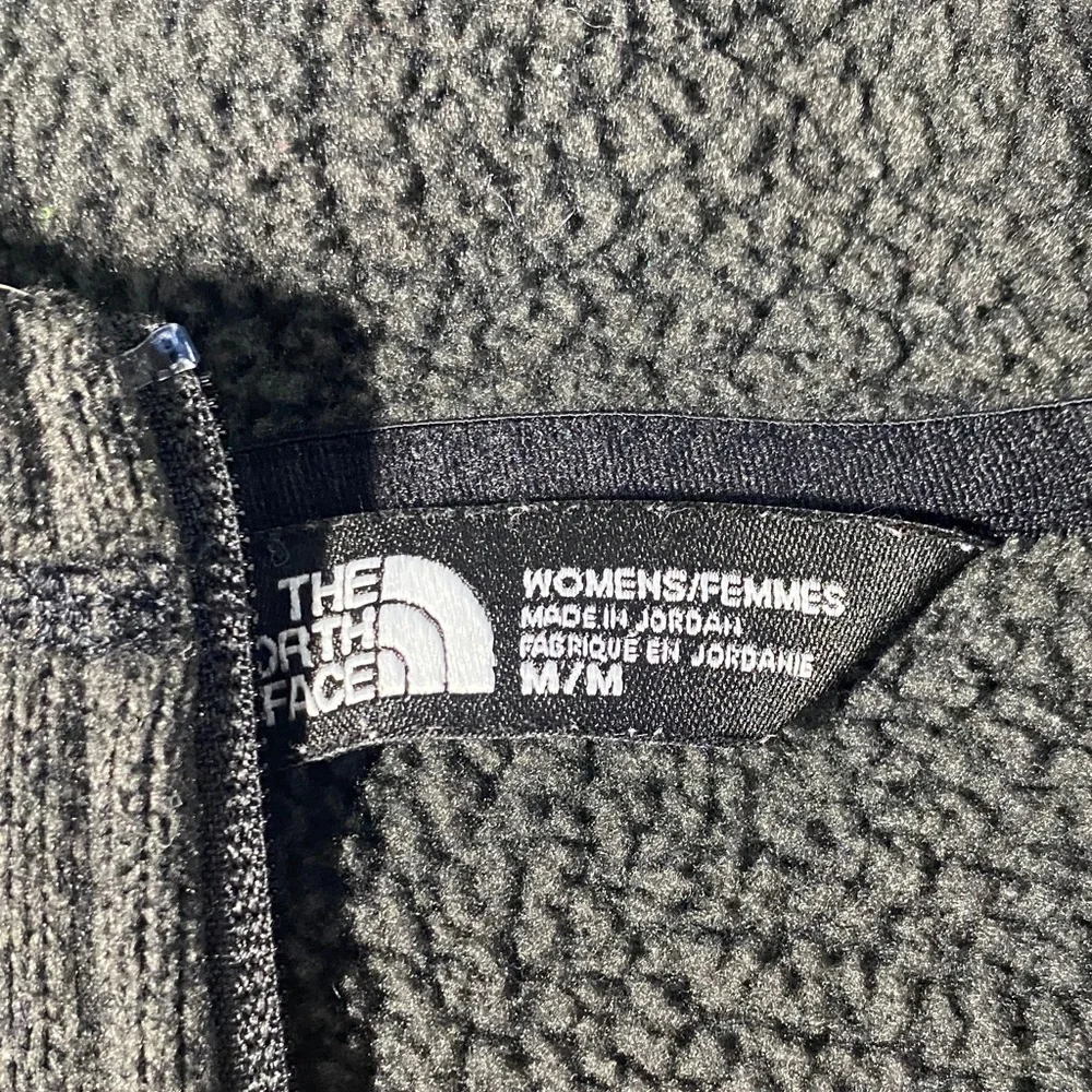 The North Face women’s Gray Zip up Hoodie size medium - Picture 2 of 6